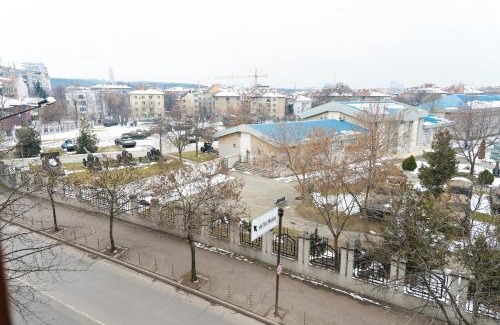 Oborishte Apartment | Artistic and cozy apartment in the center of Sofia