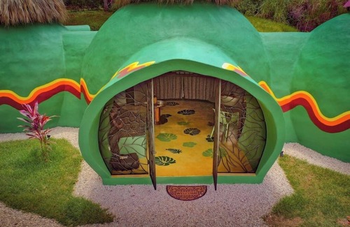 Montezuma House | Artistic dome in tropical garden