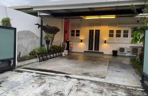Taman Canning House | Artistic local designer house @ Ipoh