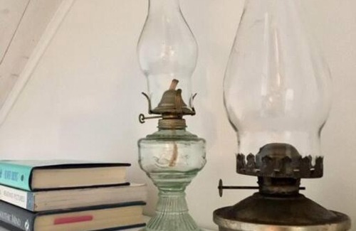 Prince Edward House | Artistic Picton getaway