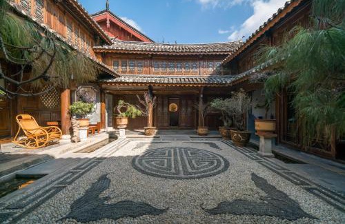 Dayan Old Town House | Artistic-Suite
