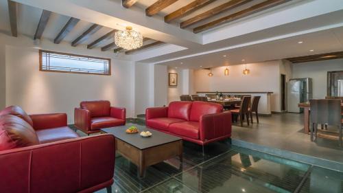 Dayan Old Town House | Artistic-Suite