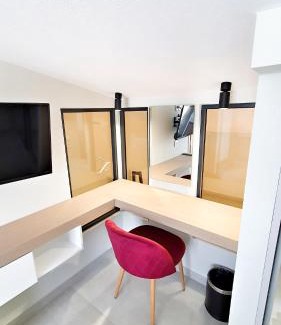 Flogita House | Artline Luxury Suites