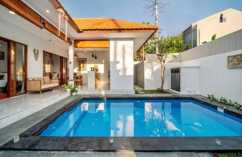 Kerobokan Villa | Arts Tamansari Villa Two-Bedroom Private Pool Kuta