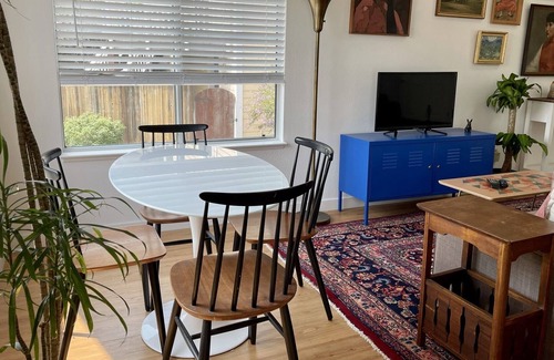 Point Richmond House | Artsy, light-filled 2BR/2BA in Point Richmond near SF, Berkeley, Marin