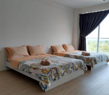 Tanjung Aru House | ARU SUITE Spacious Sea & Sunset View Home 10pax with Private Parking