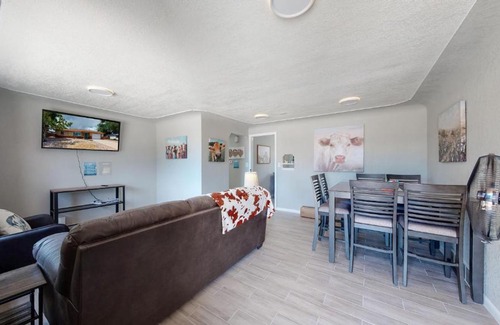 Arvada Plaza Area House | Arvada 2 King Bed, Updated Private Light Rail Yard