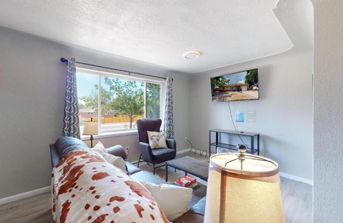 Arvada Plaza Area House | Arvada 2 King Bed, Updated Private Light Rail Yard