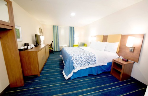Farmers Branch Hotel | Arya Inn & Suites Farmers Branch