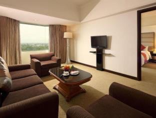 Pekanbaru Hotel | Aryaduta Pekanbaru