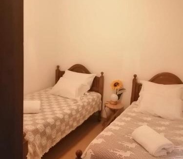 Sao Juliao de Palacios e Deilao House | As três irmãs