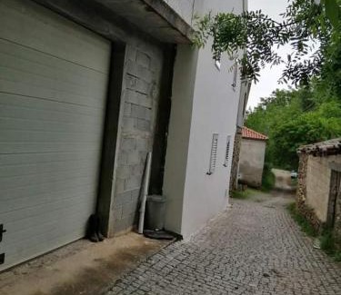 Sao Juliao de Palacios e Deilao House | As três irmãs