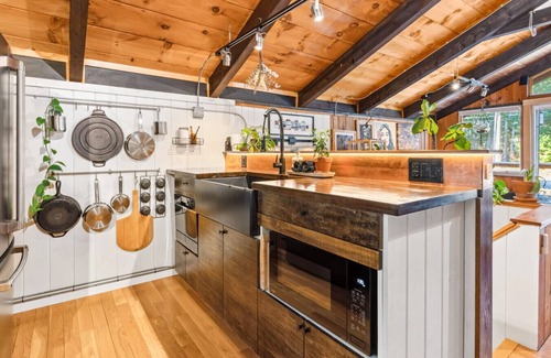 Intervale House | As Unique as they come!