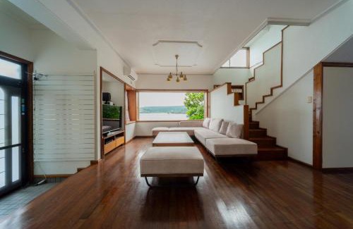 Uruma House | ASAHi