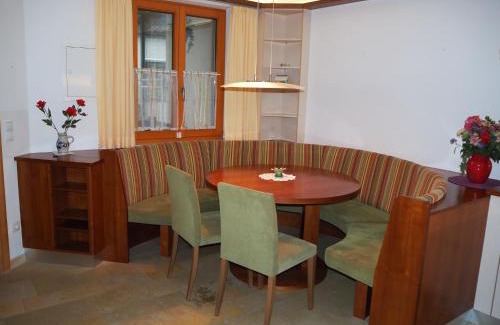 Stratzing House | Asbacher Klosterkeller