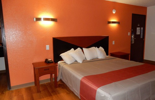 Ponca City Hotel | Ashley Inn