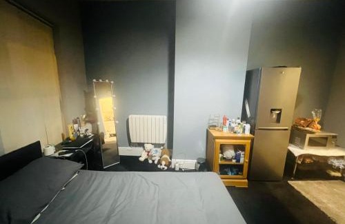 Ashton-under-Lyne Apartment | Ashton Apartment