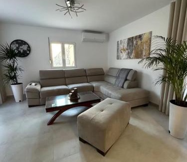Skaljari Apartment | Asia Apartments