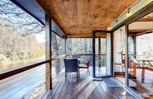 Blue Ridge House | Aska Base Camp