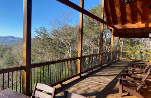 Ridges Over the Lake House | Aska Highlands Lodge - Cuddleup