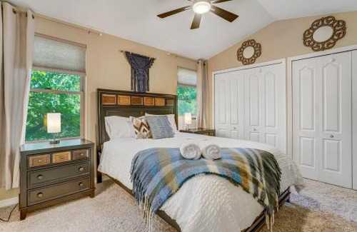 Northwest Colorado Springs House | Aspen Glen Pet-Friendly w Nintendo & SmartTVs
