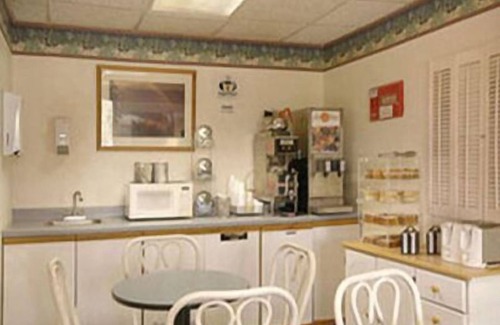 Grand Marais Hotel | Aspen Inn