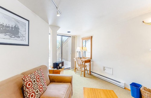 West End House | Aspen Mountain Lodge 403