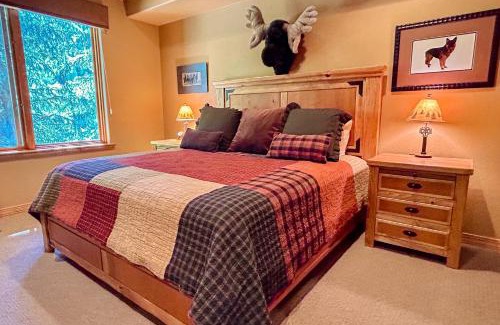 Edwards Apartment | Aspenwood Lodge, Unit 203