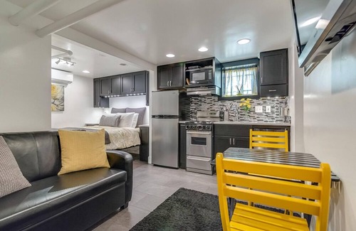 Central Business District Hotel | Aspenwood Manor South