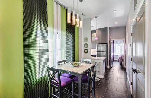 Central Business District Apartment | Aspenwood Manor