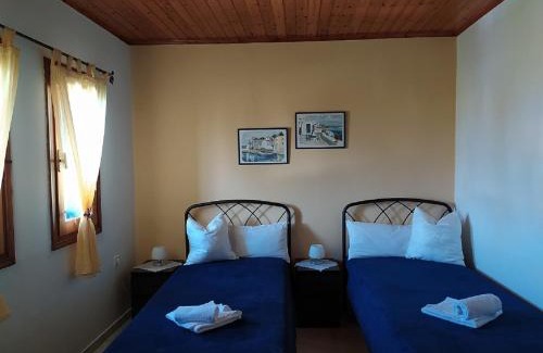 Ammoudia Apartment | Aspri Villa