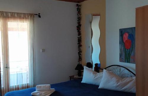 Ammoudia Apartment | Aspri Villa