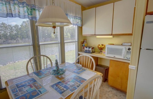 Assateague Pointe House | Assateague Pointe 2 br/1 ba 2 outdoor pools -in WOC.