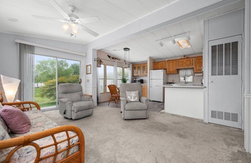 Assateague Pointe House | Assateague Pointe 2 br/1 bath 2 pools, clubhouse, gameroom fishing