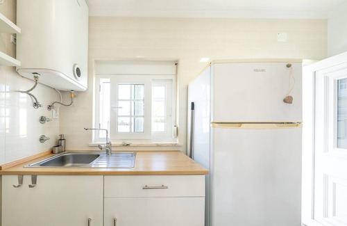 Assenta House | Assenta Beach House - 2 bedroom house with patio