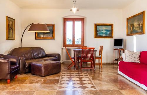 Magliano in Toscana House | Assiolo
