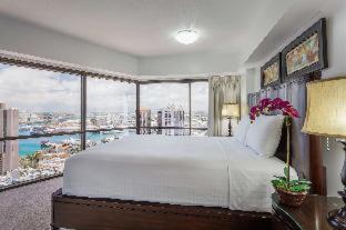 Downtown Honolulu Apartment | Aston at the Executive Centre Hotel