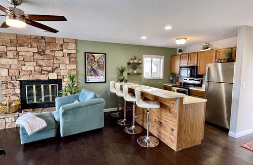 Lake Ozark Condo | Astonishing view/Relaxing/Lakefront condo. Outdoor pool & Boat slip included.nnn