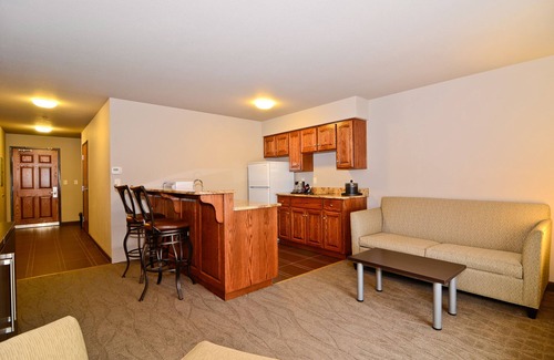 Dickinson Hotel | Astoria Hotel and Event Center