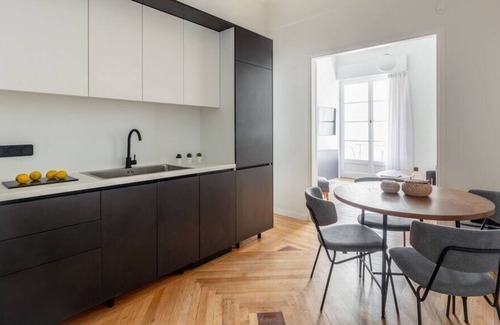 Mousio Apartment | Astounding 1BR Apartment at ZOIA The Met
