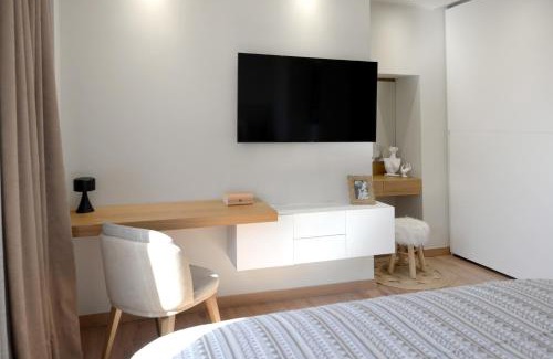 Alimos Apartment | Astric Seaview Penthouse