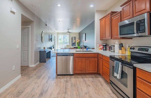 Tempe Apartment | ASU Sloan Pk Mill Ave Parking W/D Gym Pool
