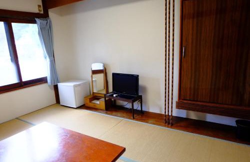 Fujiyoshida House | Asumi Onsen