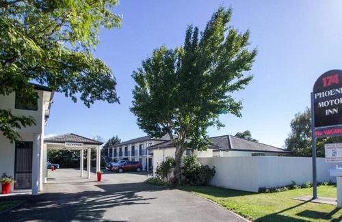 Springlands Hotel | ASURE Phoenix Motor Inn