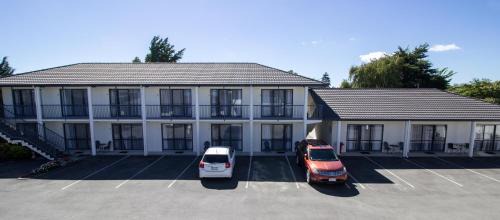 Springlands Hotel | ASURE Phoenix Motor Inn