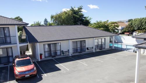 Springlands Hotel | ASURE Phoenix Motor Inn