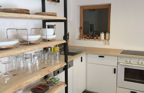 Bad Goisern Apartment | Barrierefreie Ferienwohnung mit Bergblick