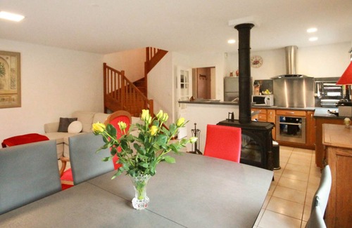 Le Bourg-d'Oisans House | At Feuillardiers put your suitcases for skiing, cycling, hiking