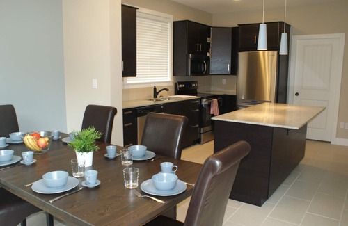 Hope House | At Kawkawa lake! 90 minutes from Vancouver Hope Awaits you!