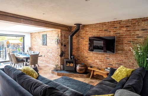 West Beckham House | At Last by Big Skies Cottages
